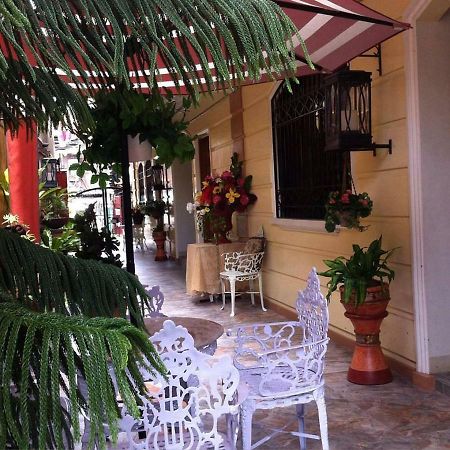 The Saint Joseph Residential Suites Lucena Esterno foto