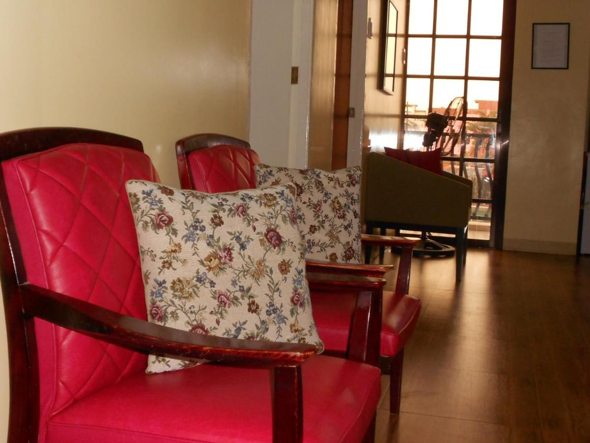 The Saint Joseph Residential Suites Lucena Esterno foto