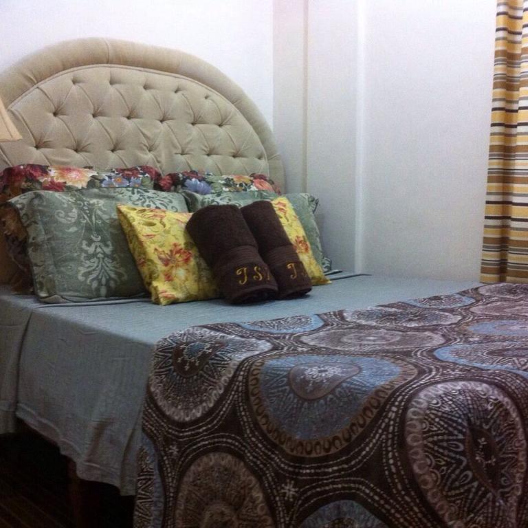 The Saint Joseph Residential Suites Lucena Camera foto
