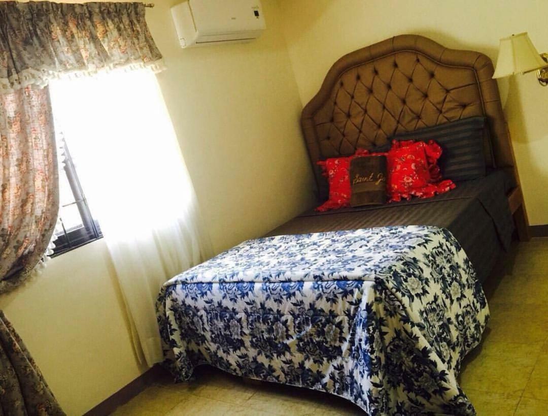 The Saint Joseph Residential Suites Lucena Esterno foto