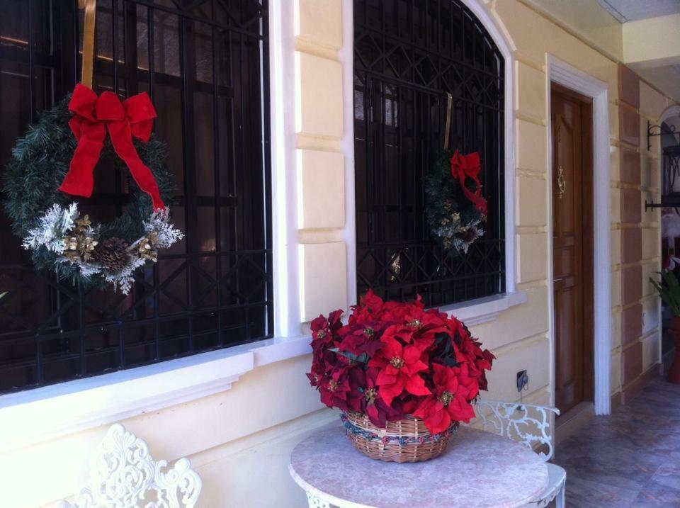 The Saint Joseph Residential Suites Lucena Esterno foto